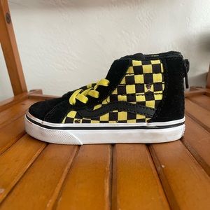 Where’s Waldo Toddler Vans sk8-hi size 7c